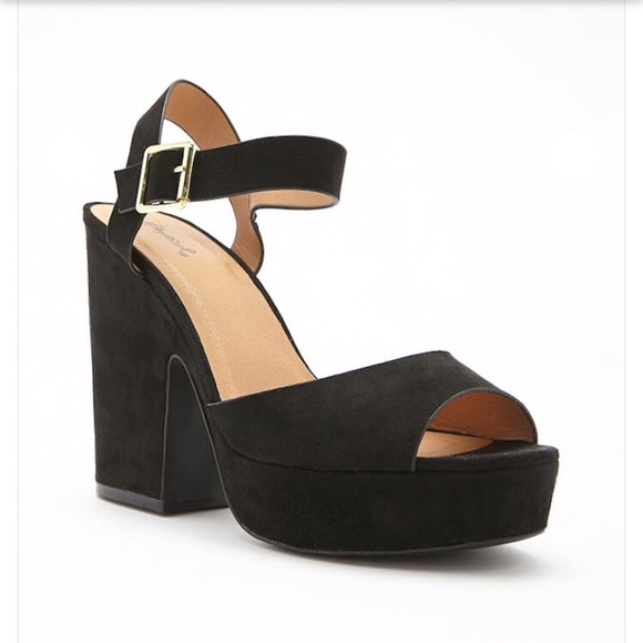 NWB Black Vegan Suede Peep Toe Platform Heels - Picture 4 of 8
